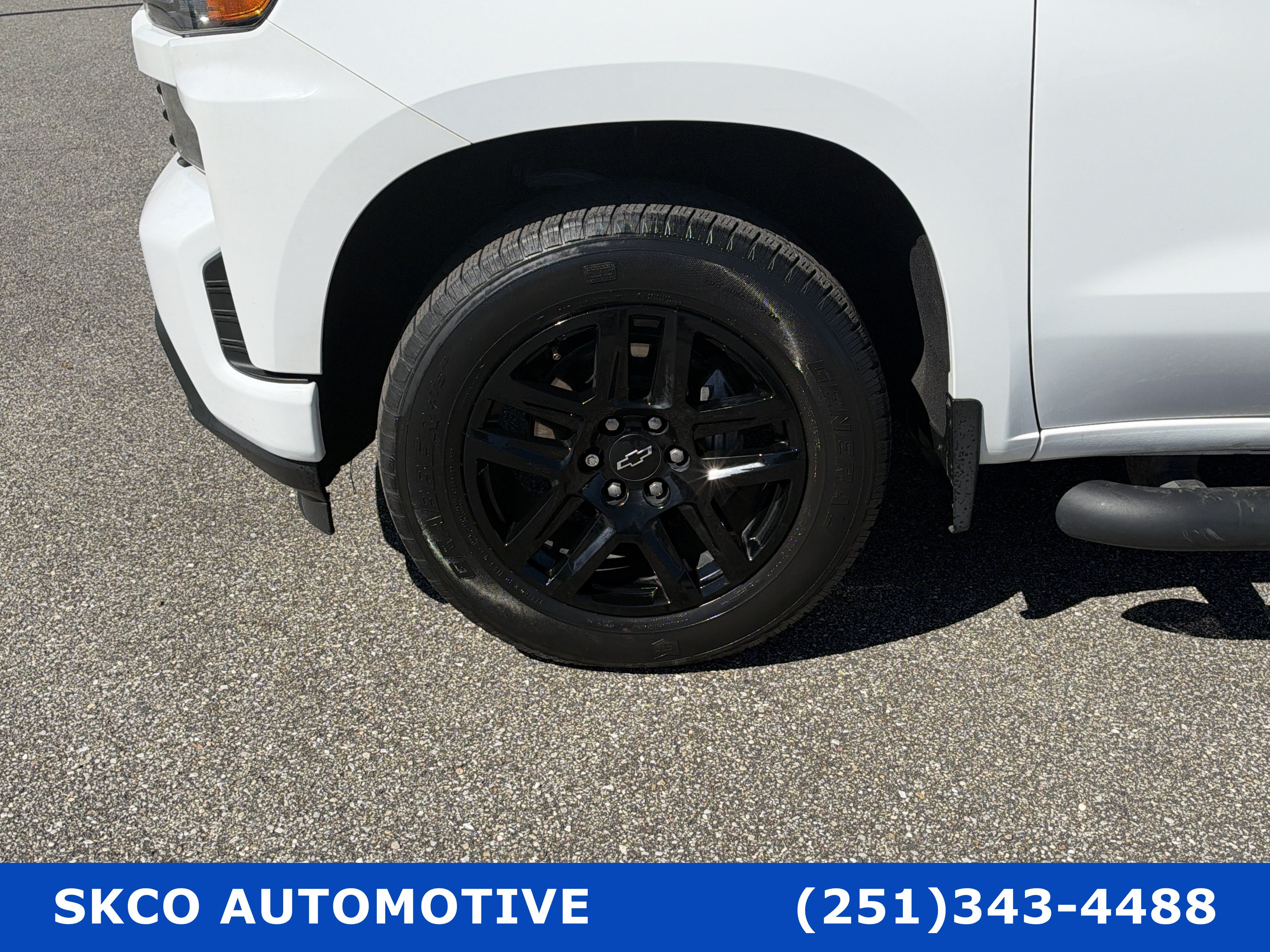 Used 2022 Chevrolet Silverado 1500 Custom w/ Rally Edition RWD image 9