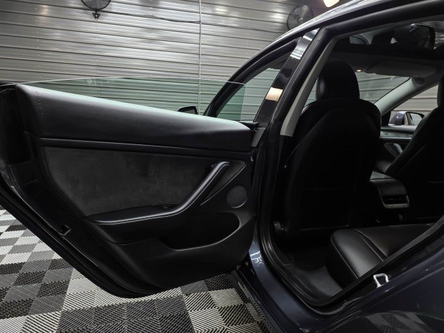 Used 2022 Tesla Model 3 Performance AWD/4WD image 33