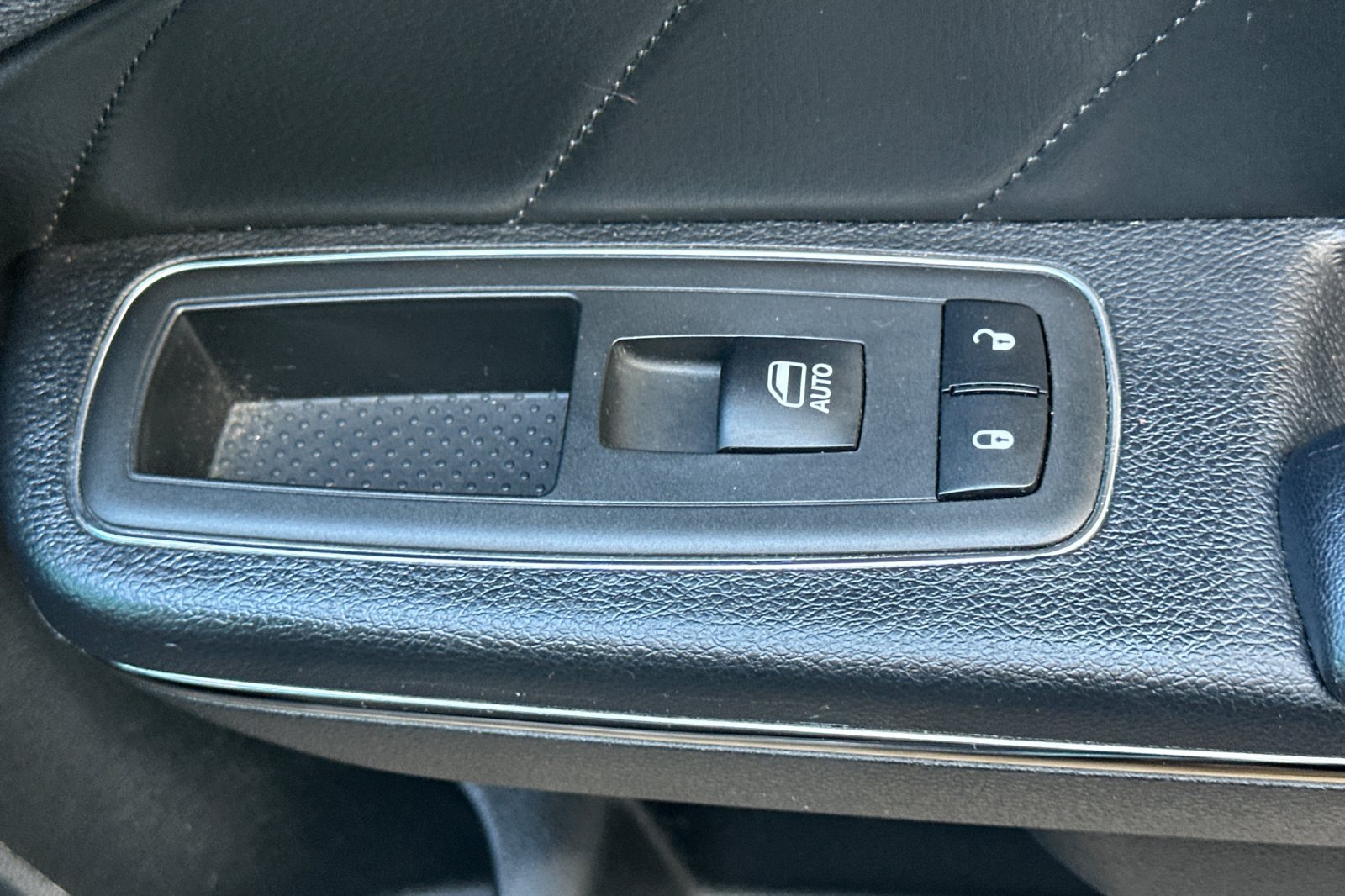 Used 2018 Dodge Charger SRT Hellcat RWD image 21