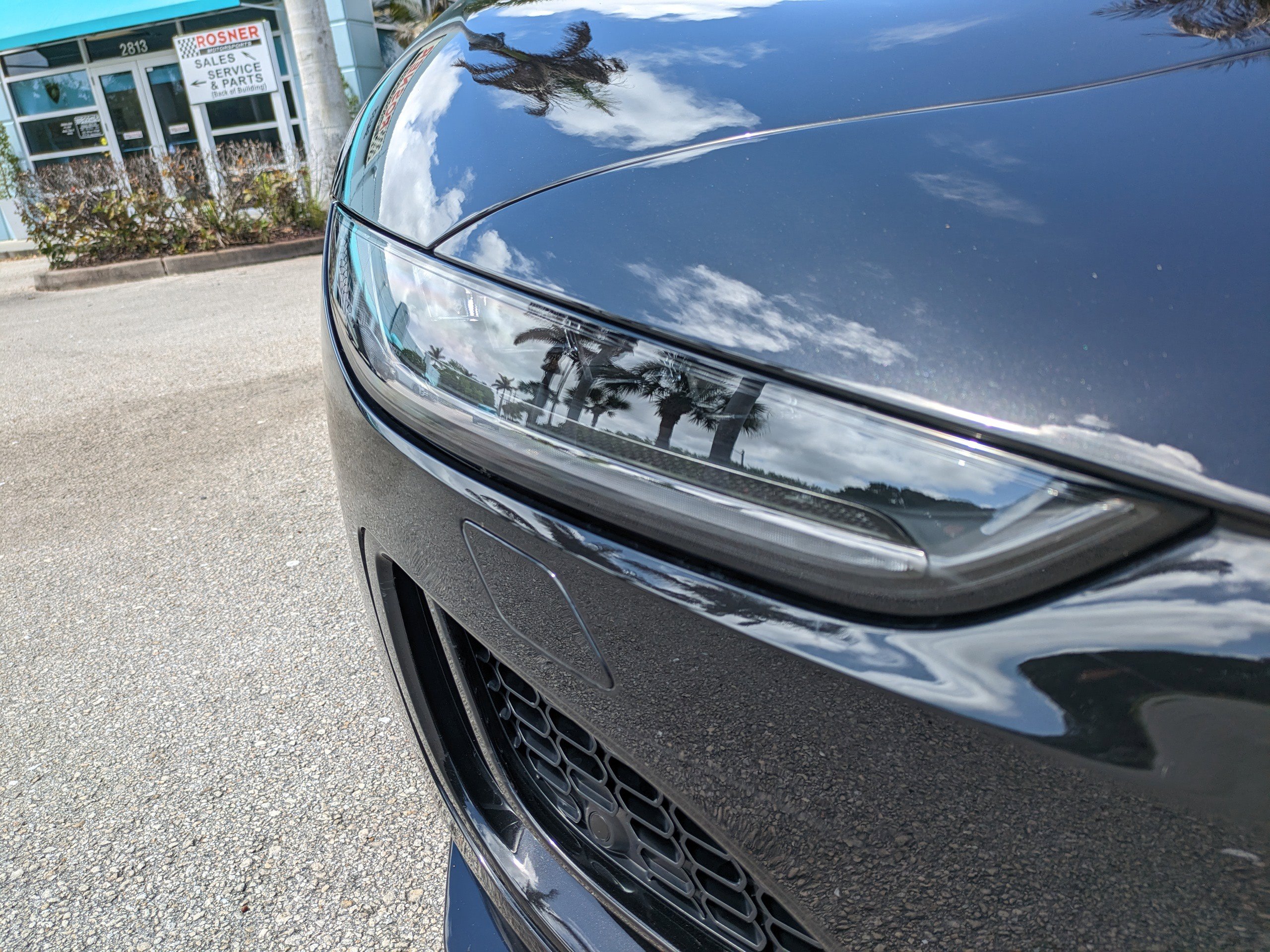 Used 2022 Jaguar F-TYPE R-Dynamic image 9