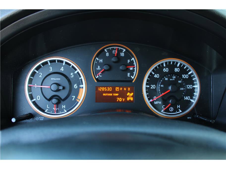 Used 2015 Nissan Armada SV image 21