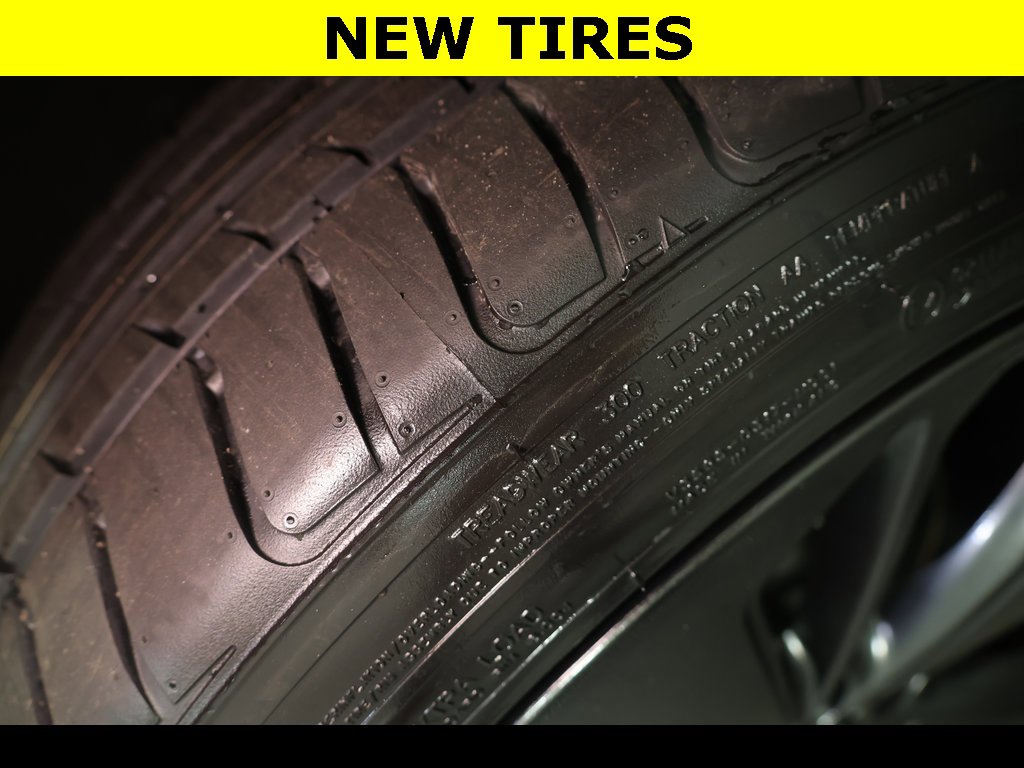 Used 2023 Buick Envision Preferred w/ Sport Touring Package image 8