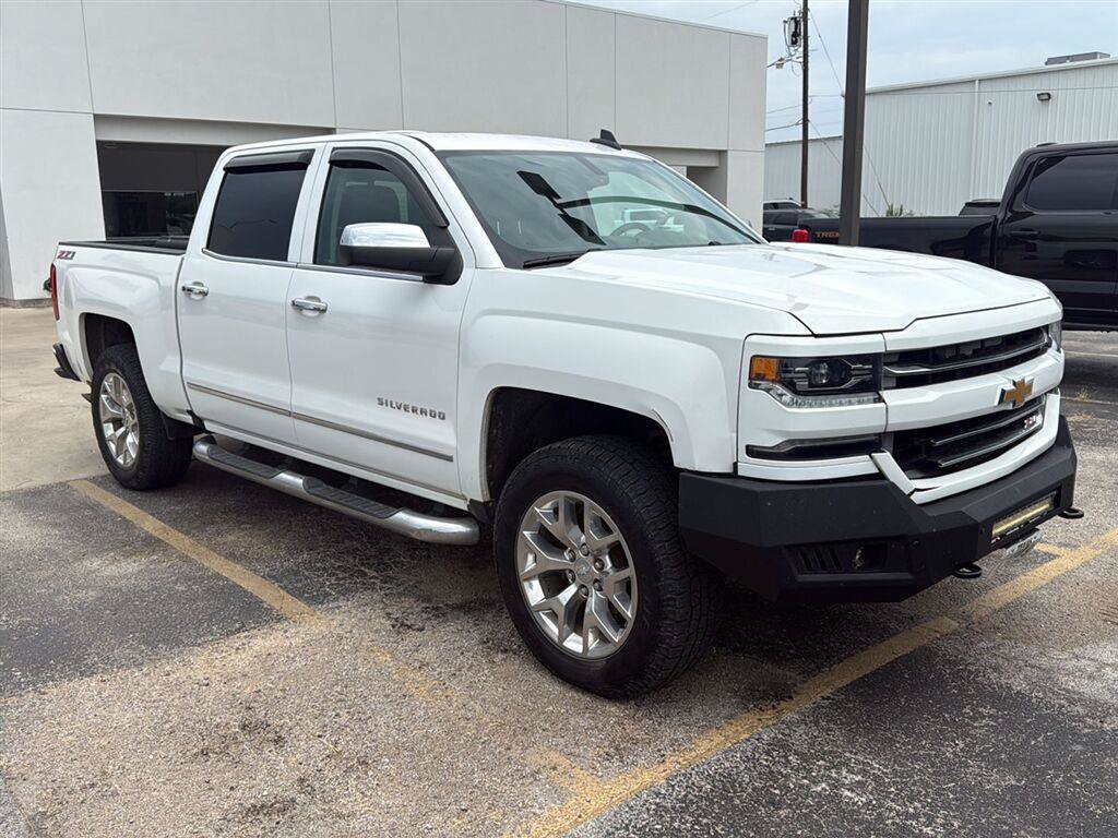 Used 2017 Chevrolet Silverado 1500 LTZ Z71 w/ LTZ Plus Package AWD/4WD image 2