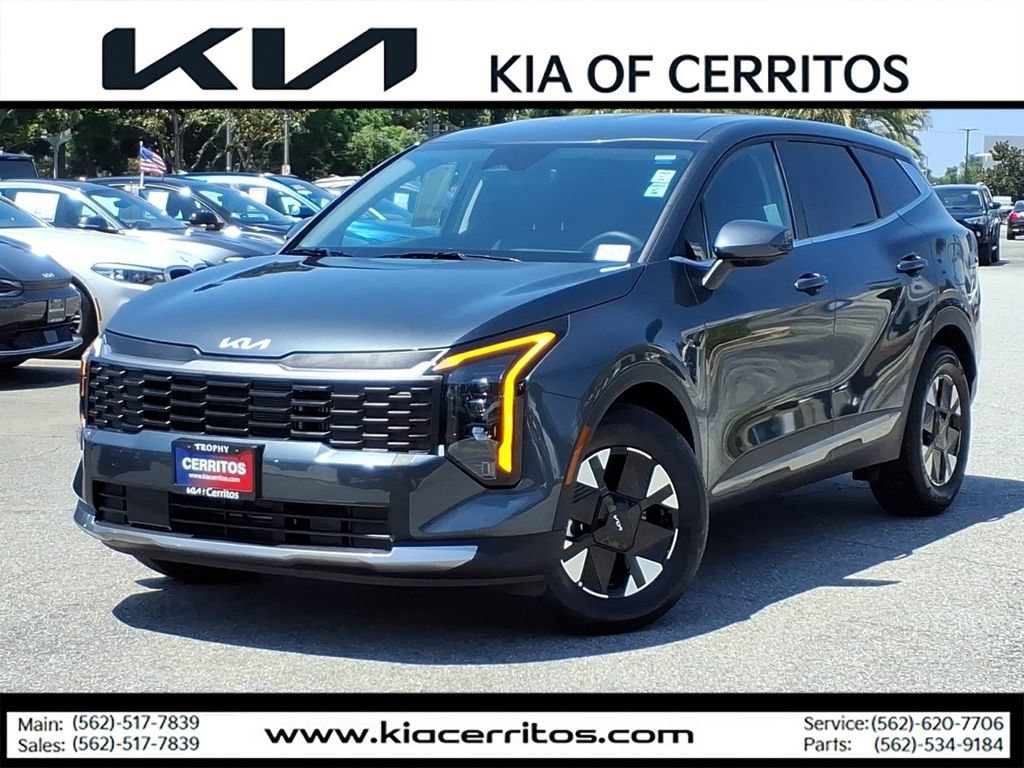 Used 2026 Kia Sportage LX FWD image 1