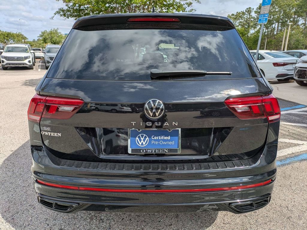 Used 2023 Volkswagen Tiguan SE R-Line image 5