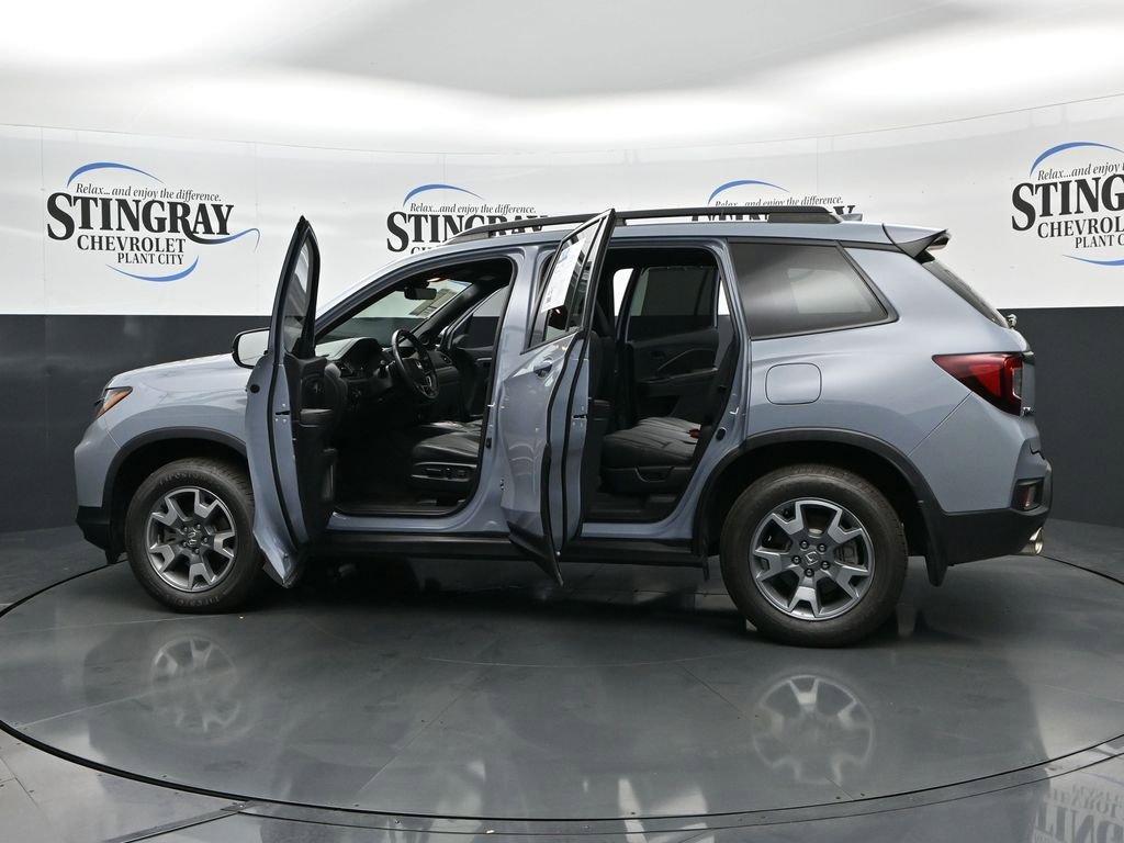 Used 2023 Honda Passport TrailSport image 28