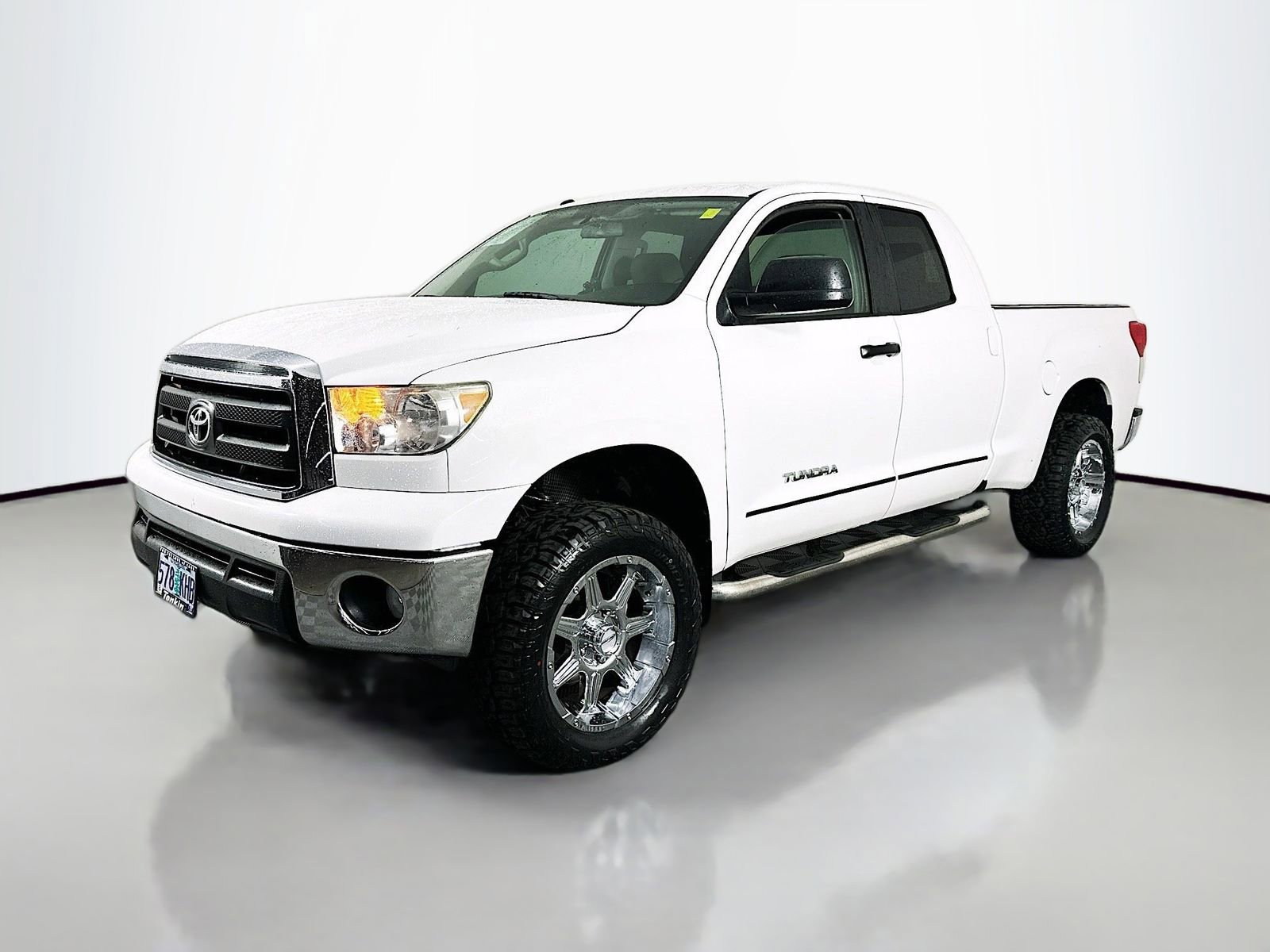 Used 2012 Toyota Tundra 4x4 Double Cab w/ Tow Pkg image 4