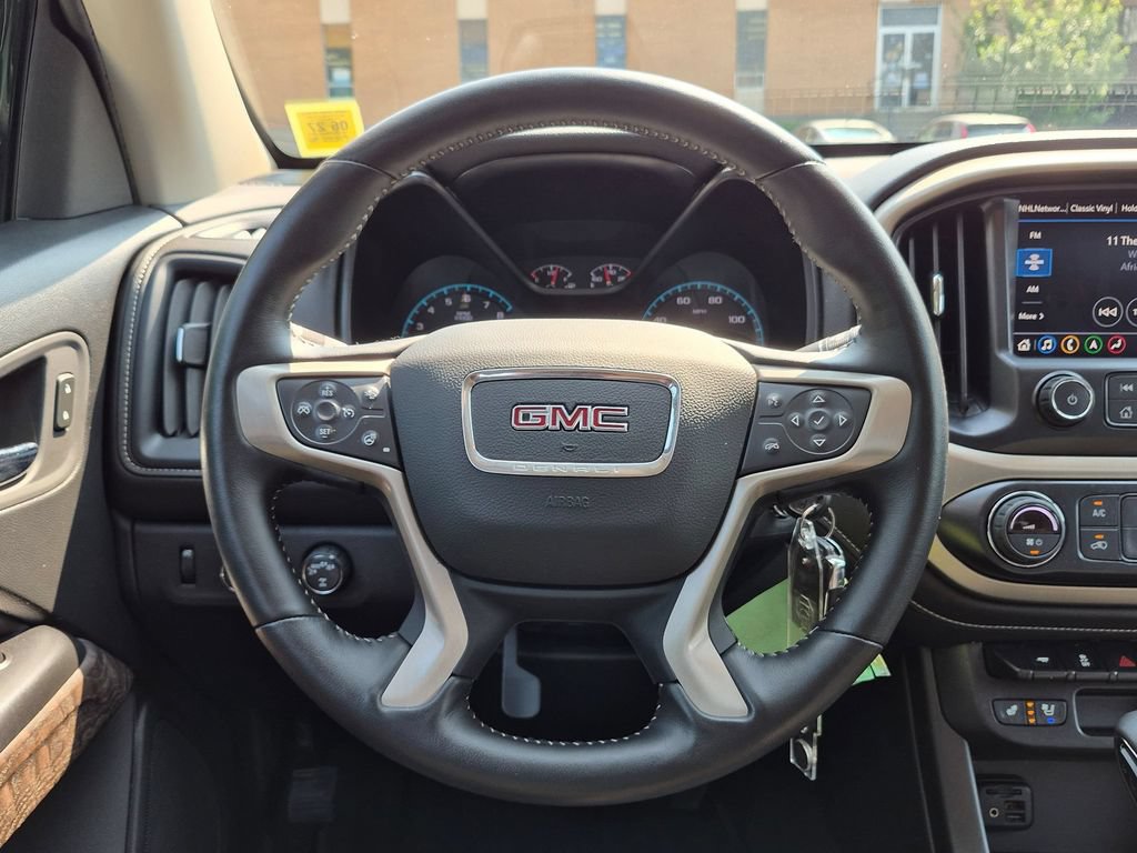 Used 2022 GMC Canyon Denali AWD/4WD image 13