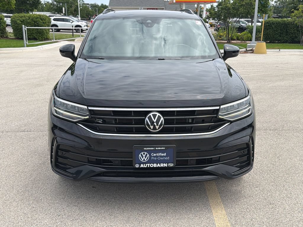 Certified 2023 Volkswagen Tiguan SE R-Line AWD/4WD image 2
