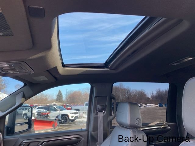 Used 2024 GMC Sierra 2500 AT4 w/ AT4 Preferred Package image 9