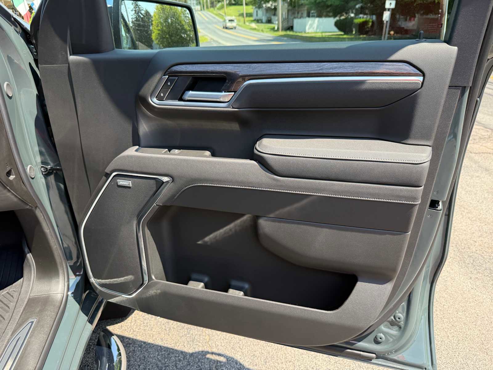 New 2026 Chevrolet Silverado 1500 LTZ w/ Z71 Off-Road Package image 41