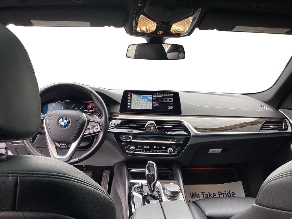 Used 2020 BMW 530i xDrive w/ Convenience Package image 12