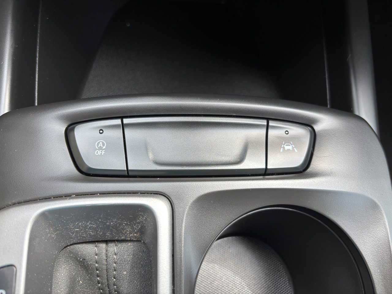 Used 2025 Chevrolet Trax LS image 19