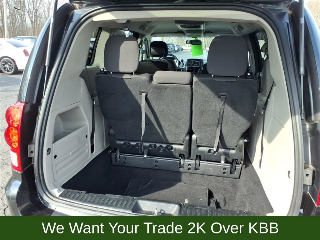 Used 2017 Dodge Grand Caravan SE w/ Power Window Group image 12