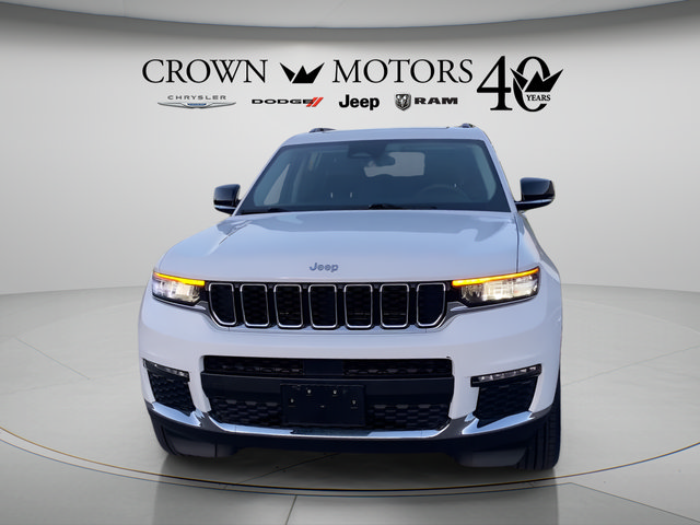 Used 2023 Jeep Grand Cherokee L Limited AWD/4WD image 2