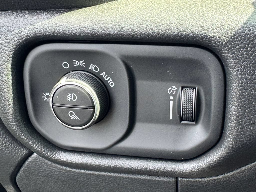New 2026 RAM 4500 Tradesman w/ Chrome Appearance Group AWD/4WD image 29