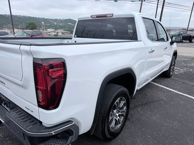 Used 2026 GMC Sierra 1500 SLT image 9