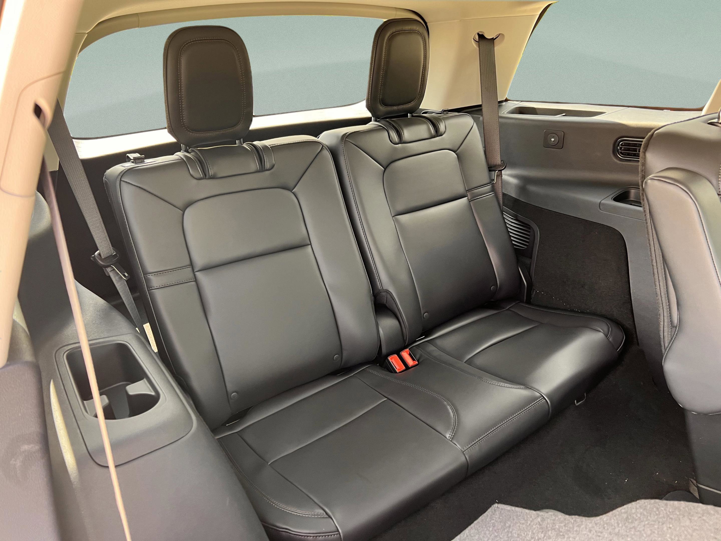 Used 2026 Lincoln Aviator 2WD image 25