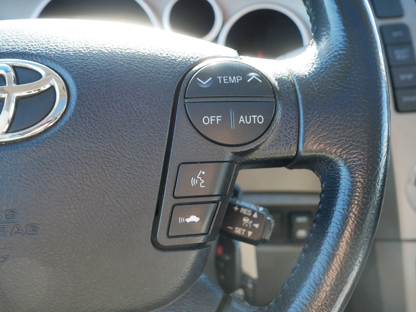 Used 2012 Toyota Sequoia Platinum AWD/4WD image 31