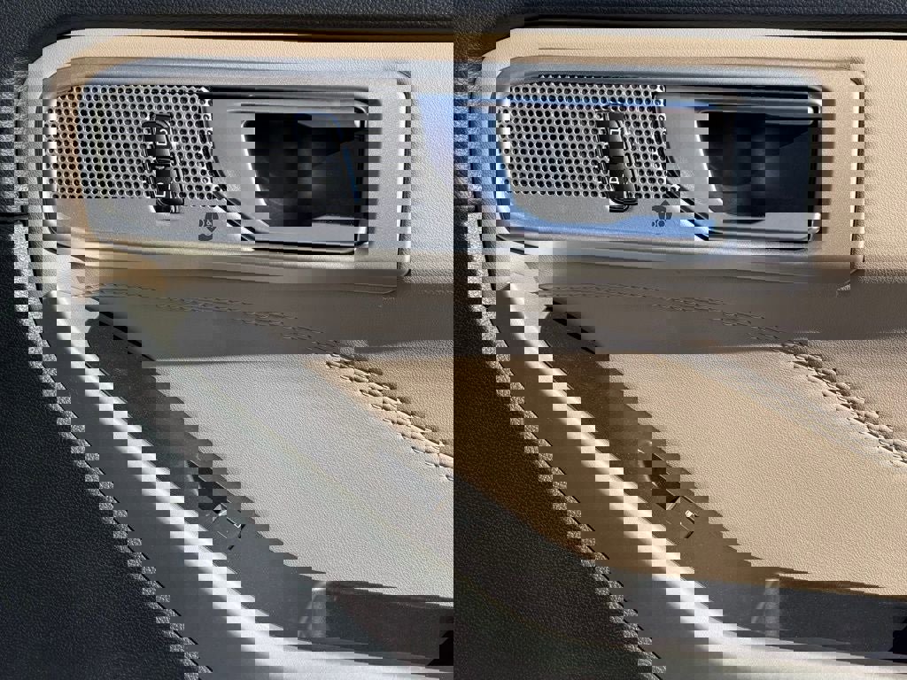 Certified 2023 Ford Explorer Limited image 22