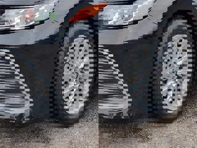 Used 2024 Toyota Camry LE image 11