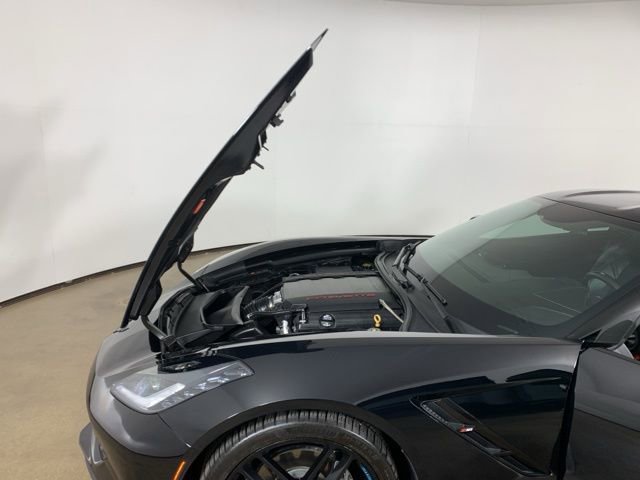 Used 2019 Chevrolet Corvette Stingray Coupe w/ Battery Protection Package image 18