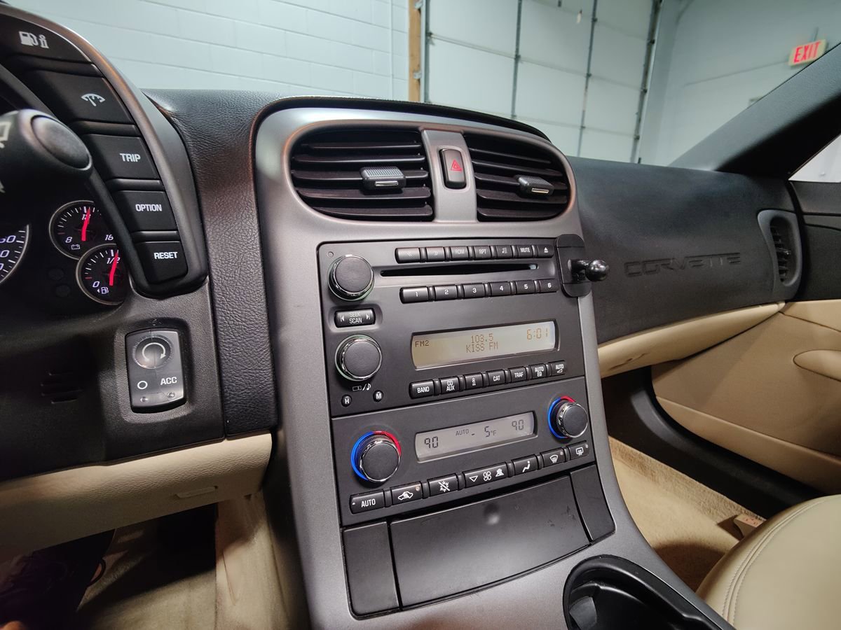 Used 2006 Chevrolet Corvette Convertible image 35