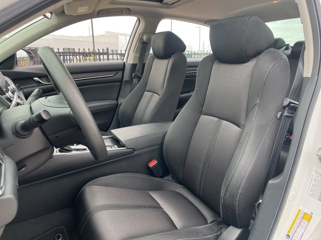 Used 2020 Honda Accord EX image 26