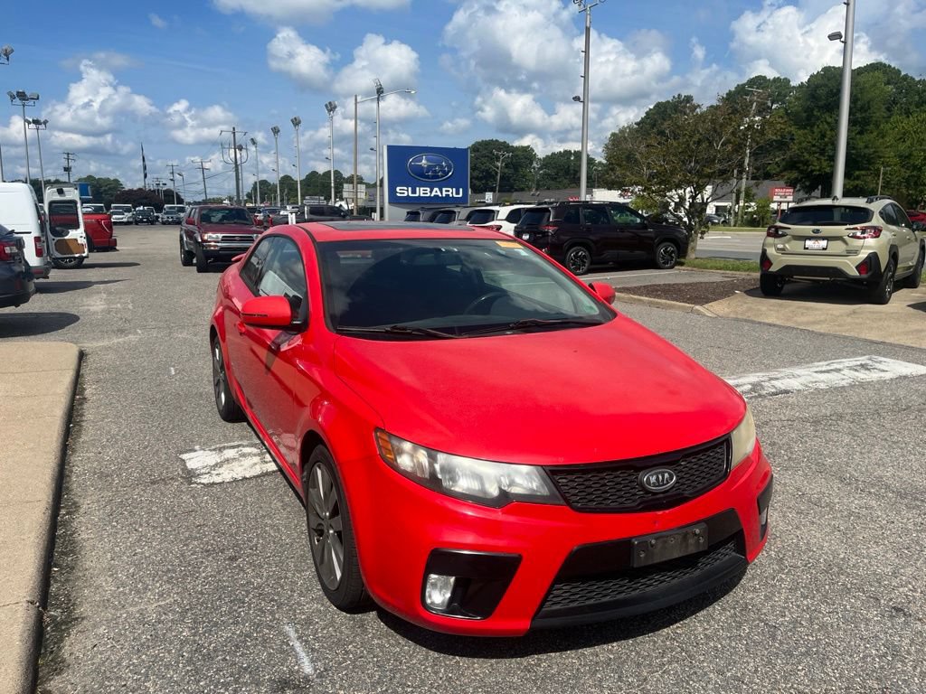Used 2011 Kia Forte Koup SX FWD image 2