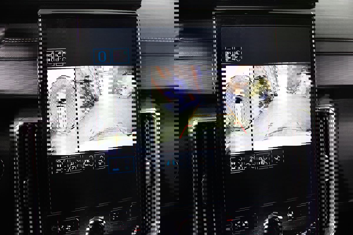 Used 2025 GMC Acadia Elevation image 19