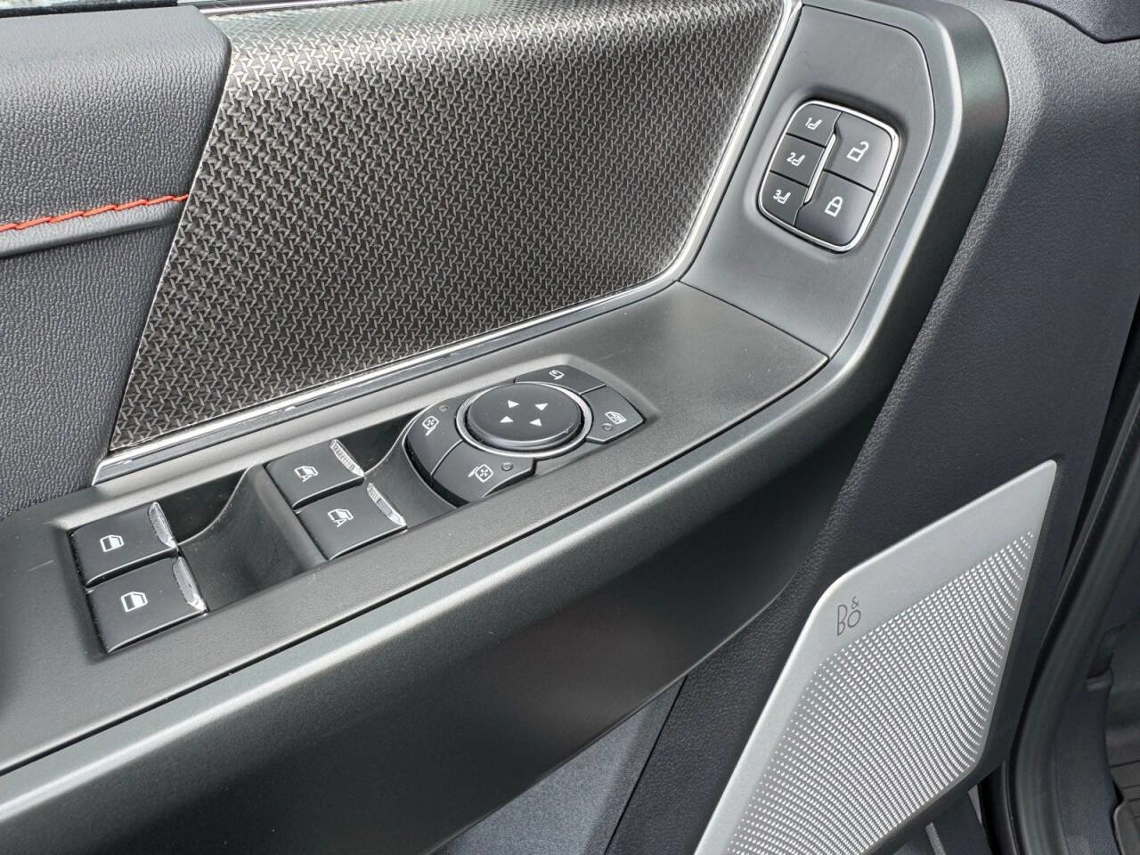 Used 2025 Ford F150 Raptor AWD/4WD image 15