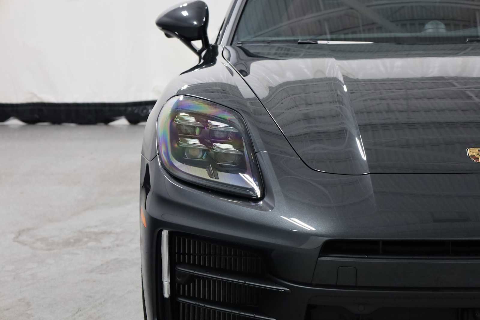 New 2025 Porsche Panamera 4 image 15