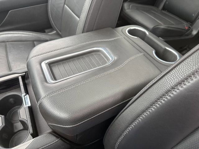 Used 2022 GMC Yukon XL Denali image 30