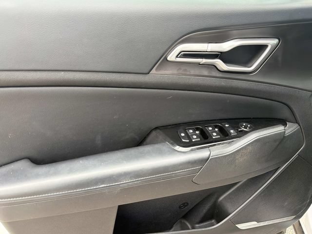 Used 2023 Kia Sportage EX FWD image 17