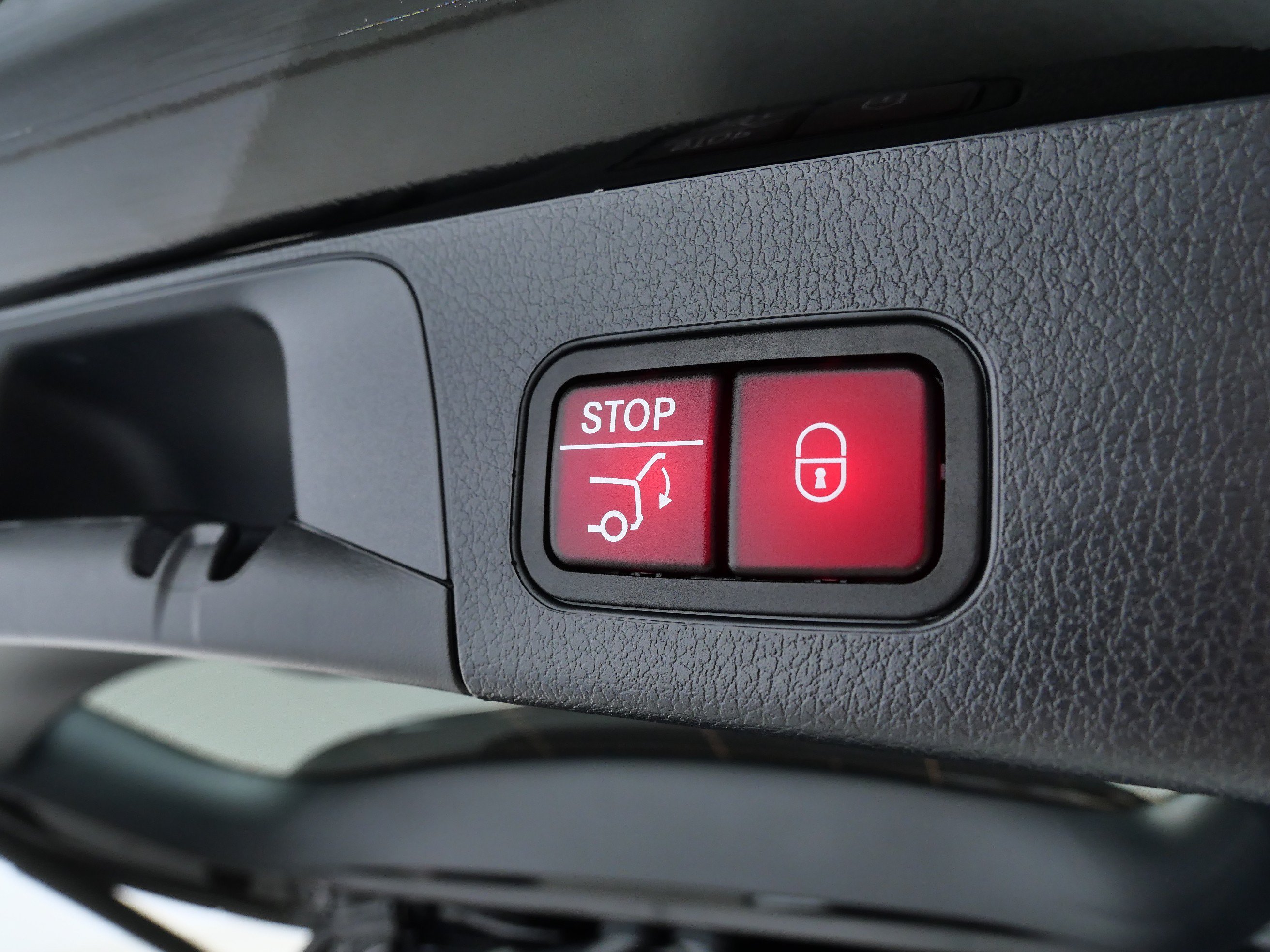 Certified 2026 Mercedes-Benz GLB 250 4MATIC image 8