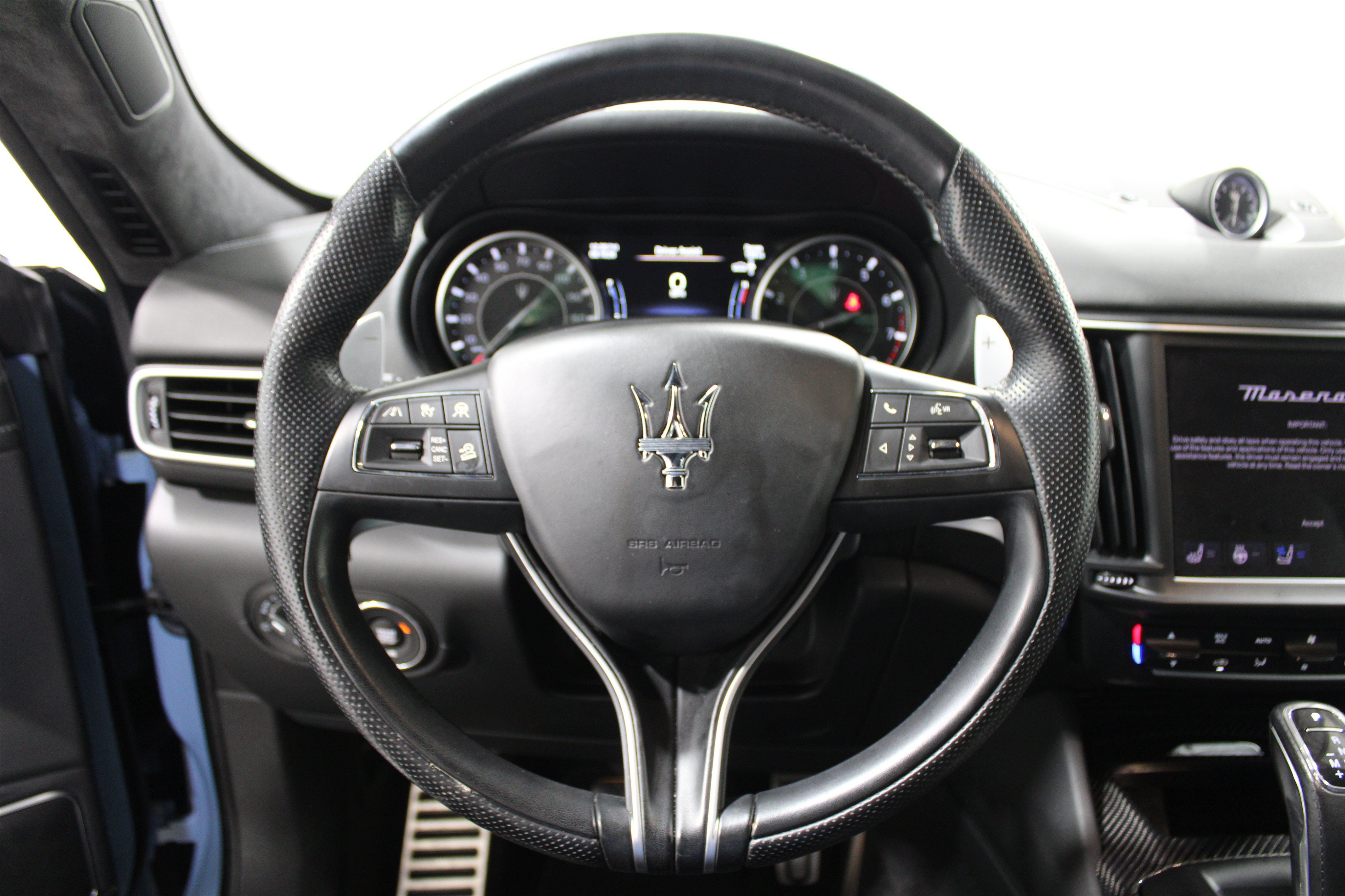Used 2023 Maserati Levante Modena AWD/4WD image 9