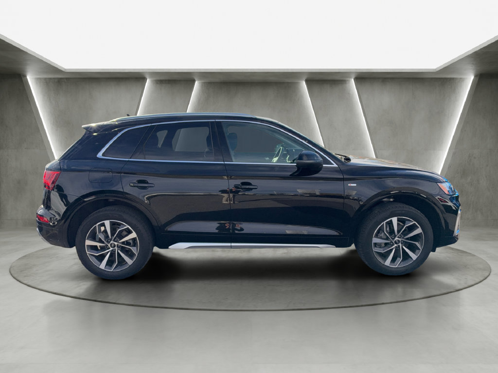 Used 2024 Audi Q5 2.0T Premium Plus w/ Premium Plus Package AWD/4WD image 8
