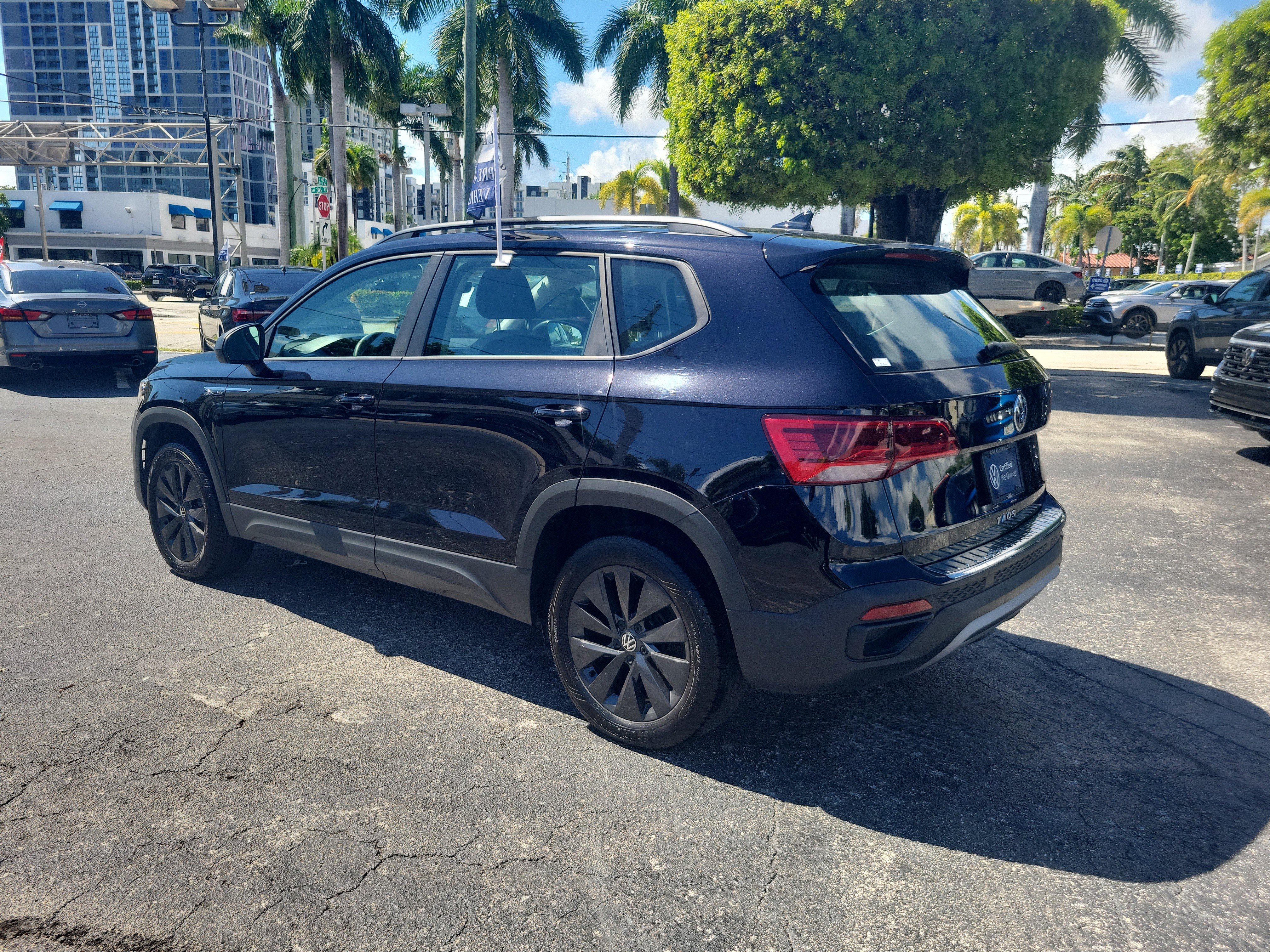 Certified 2023 Volkswagen Taos S FWD image 4