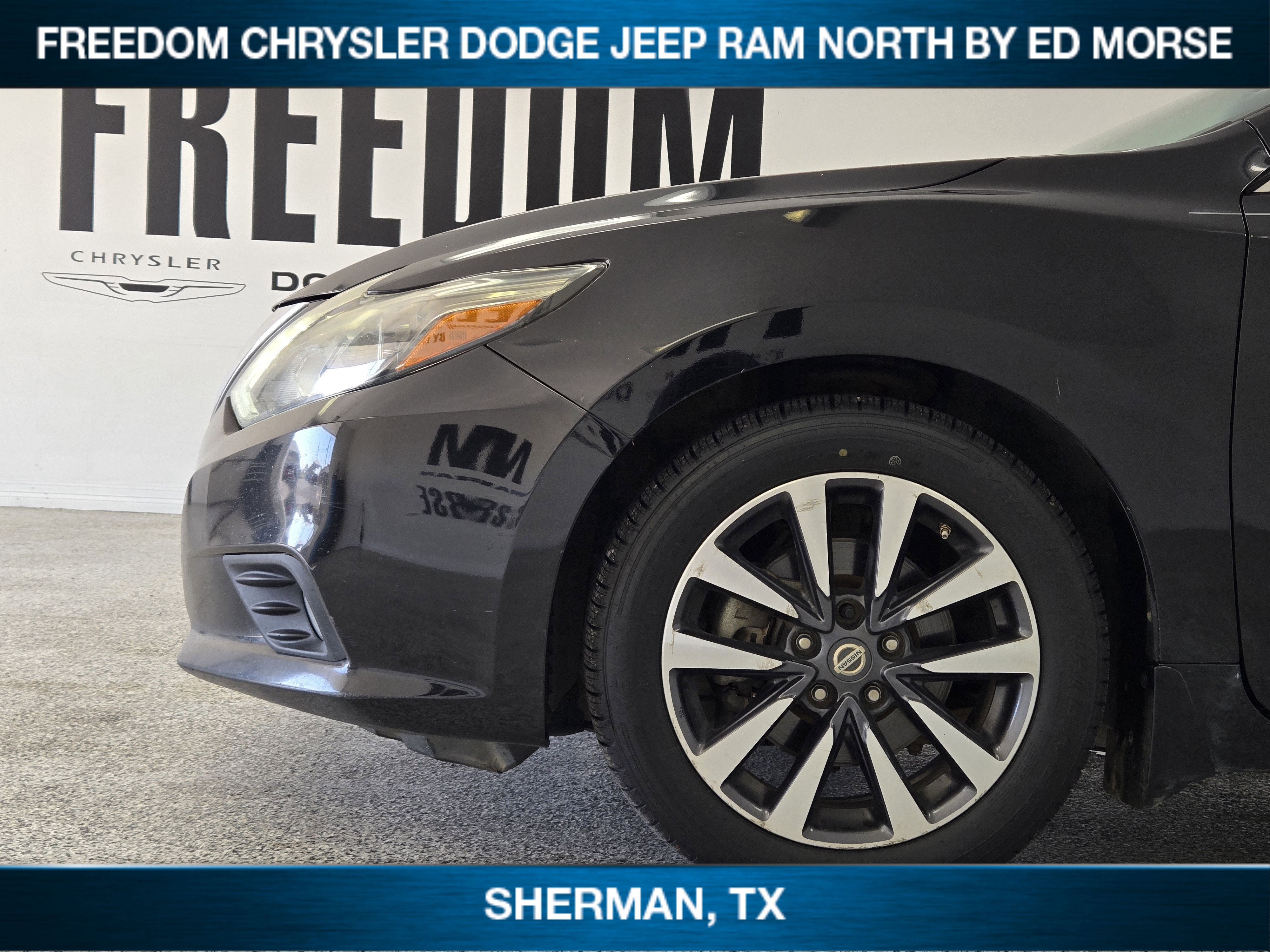 Used 2017 Nissan Altima 2.5 SL w/ 2.5 Technology Package FWD image 6