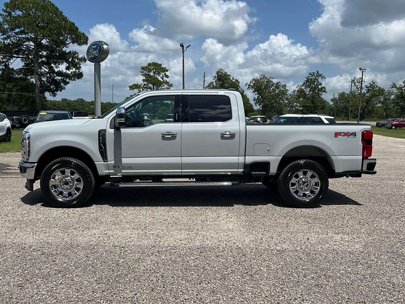 New 2026 Ford F250 Lariat w/ Chrome Package AWD/4WD image 3