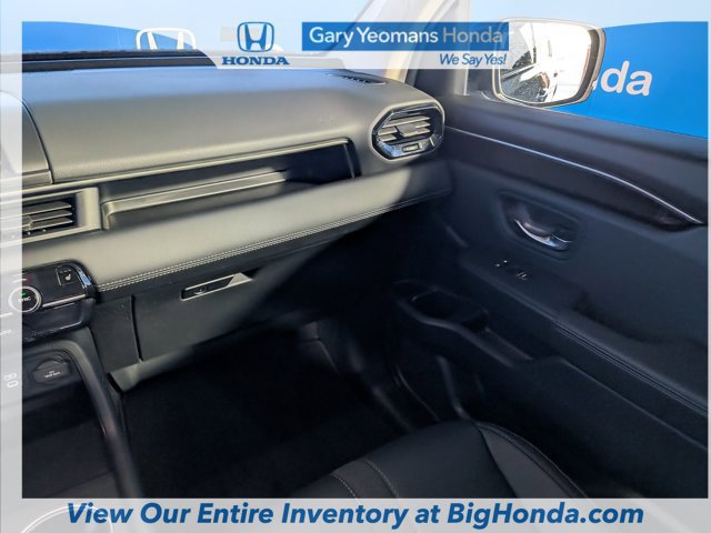 Certified 2025 Honda Pilot Touring image 17