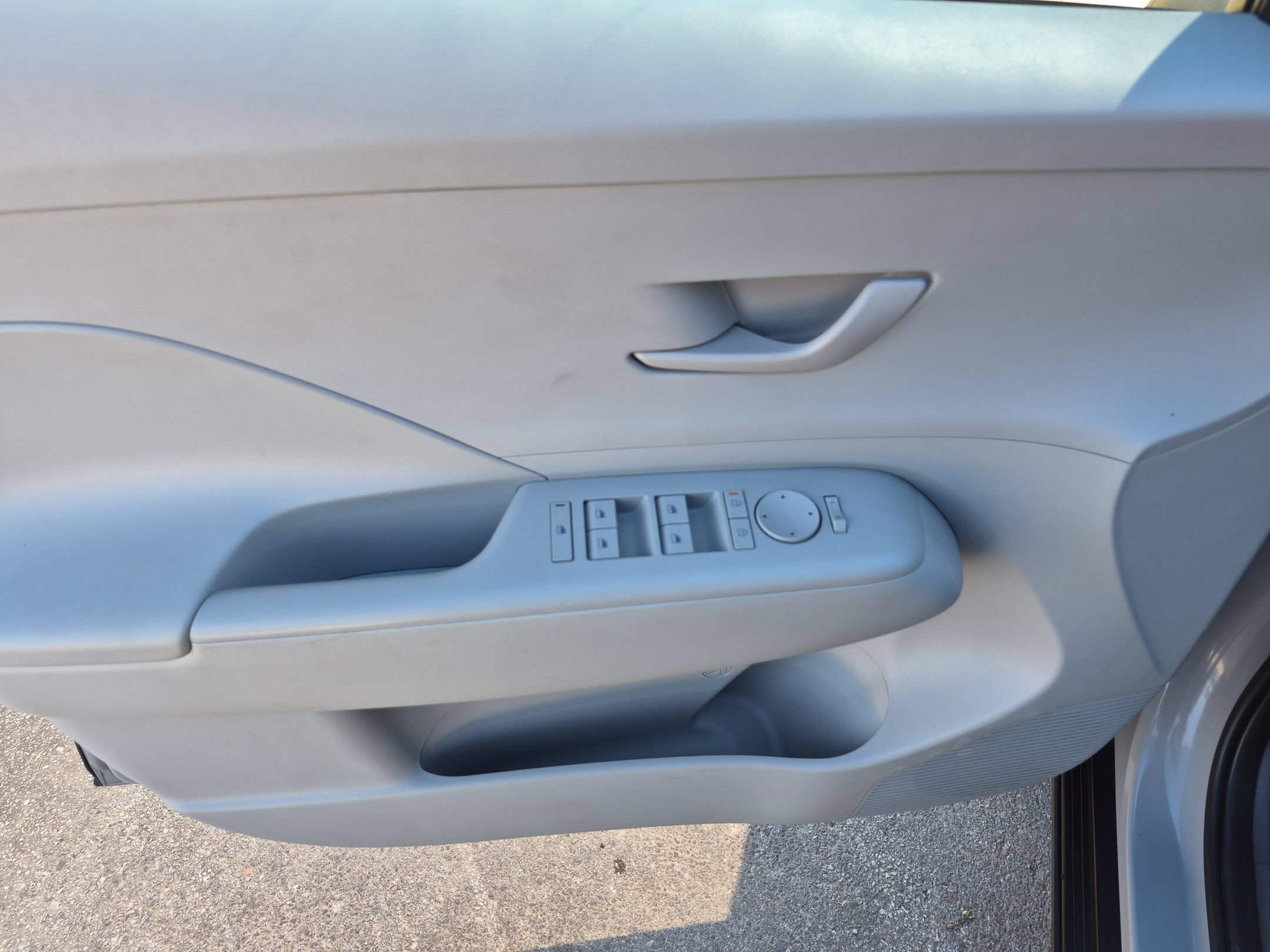Used 2024 Hyundai Kona SEL AWD/4WD image 10
