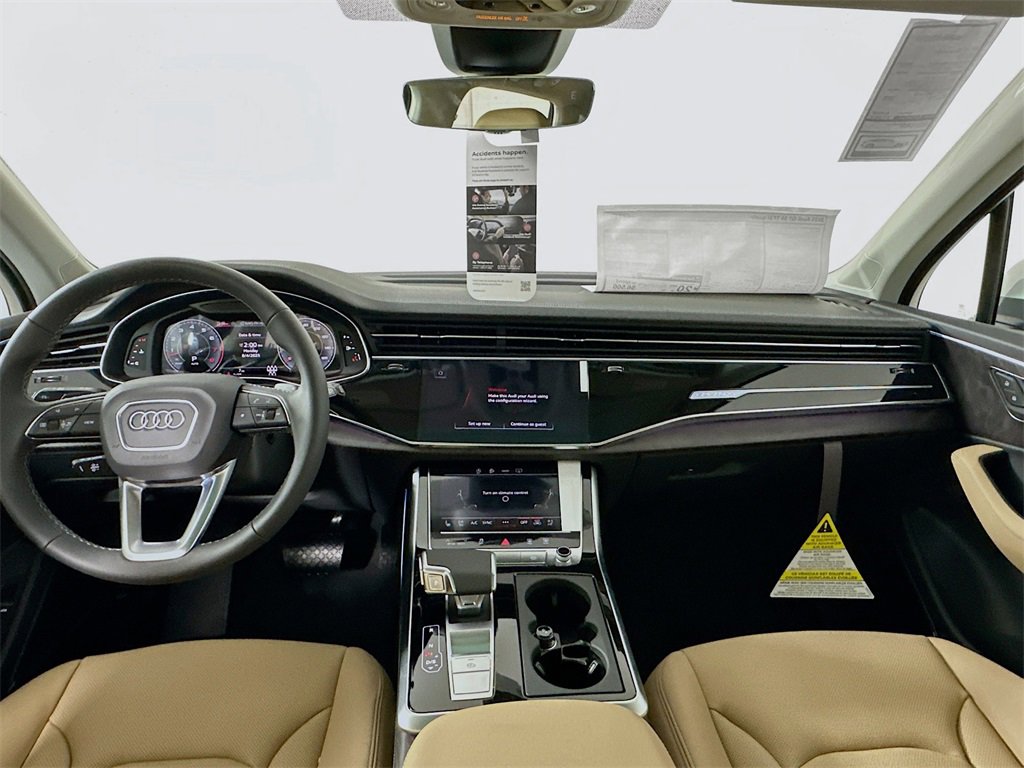 New 2025 Audi Q7 3.0T Premium Plus image 3
