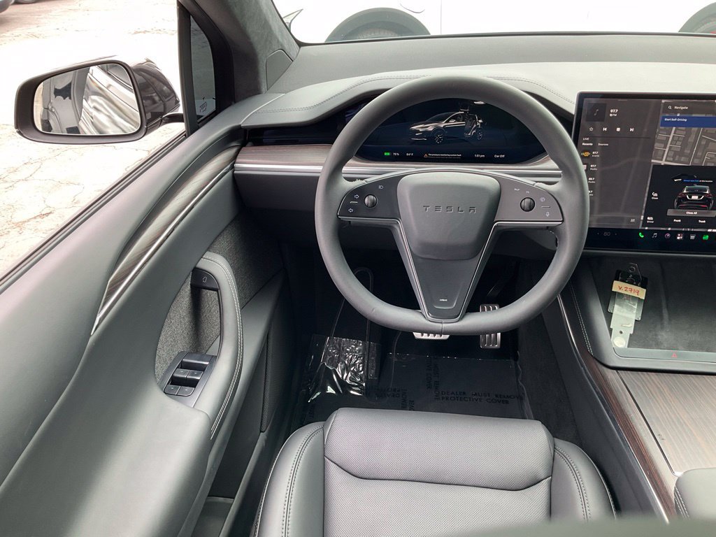 Used 2023 Tesla Model X AWD/4WD image 38