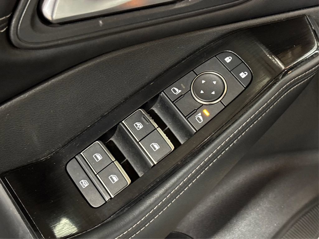 Used 2024 Nissan Rogue SL w/ SL Premium Package image 30