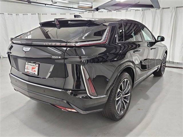Used 2024 Cadillac Lyriq Sport image 8