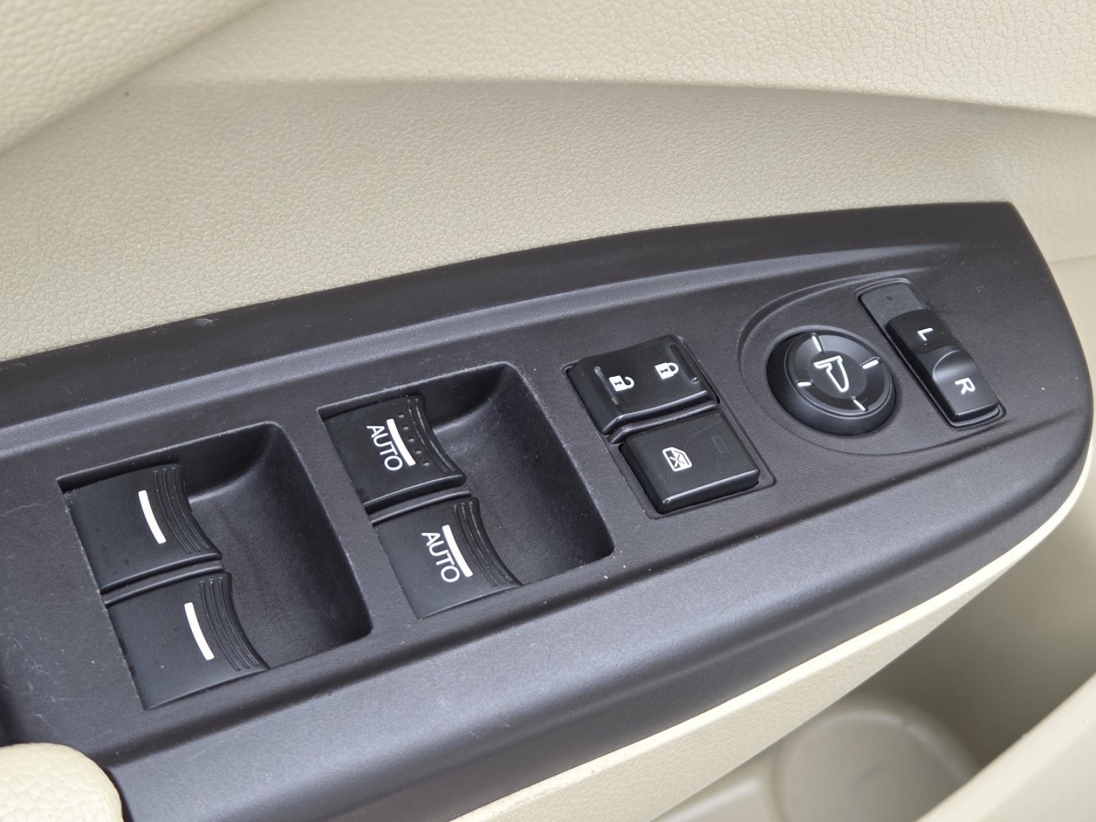 Used 2018 Acura RDX AWD image 27