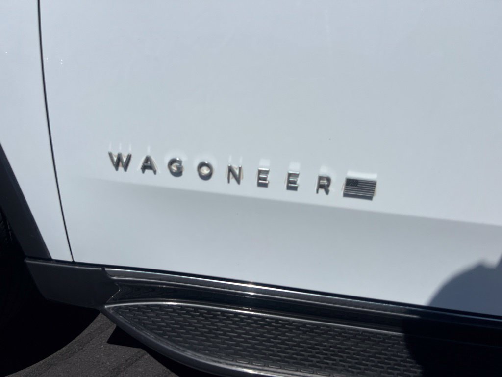 Used 2022 Jeep Wagoneer Series III AWD/4WD image 20
