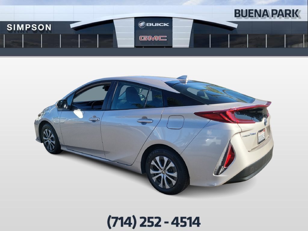 Used 2021 Toyota Prius Prime LE w/ Carpet Mat Package (TMS) FWD image 6