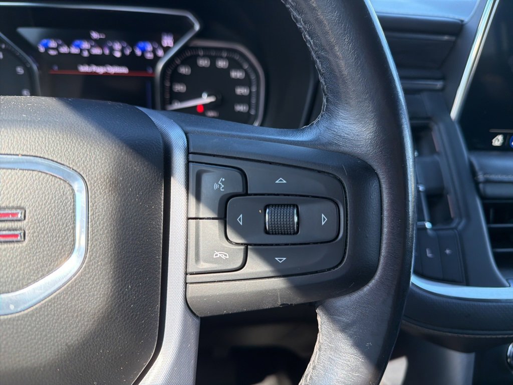 Used 2021 GMC Yukon XL SLT w/ SLT Luxury Package image 15